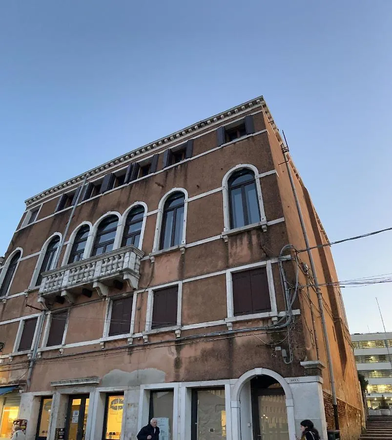 Venice Luxury Suites