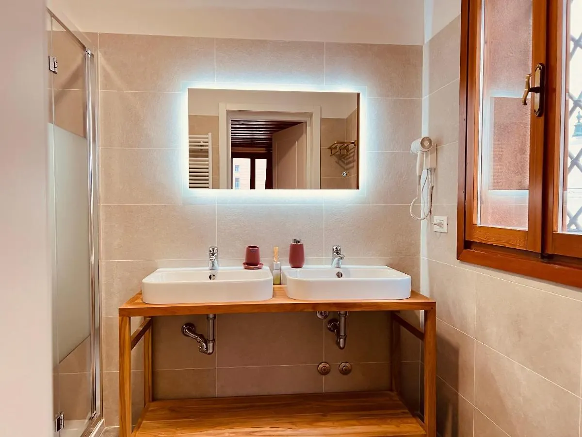 Venice Luxury Suites