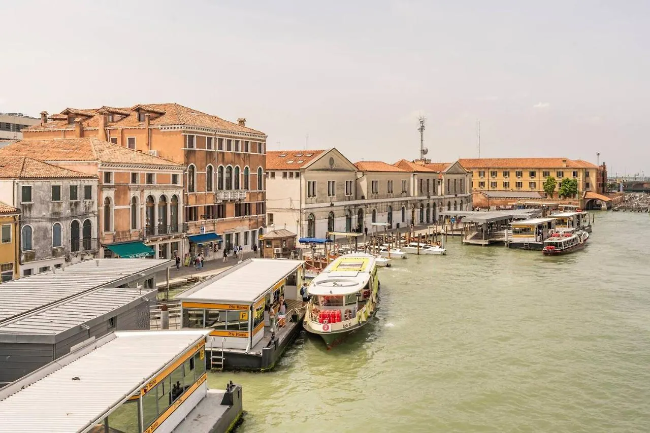 Venice Luxury Suites Bed & Breakfast